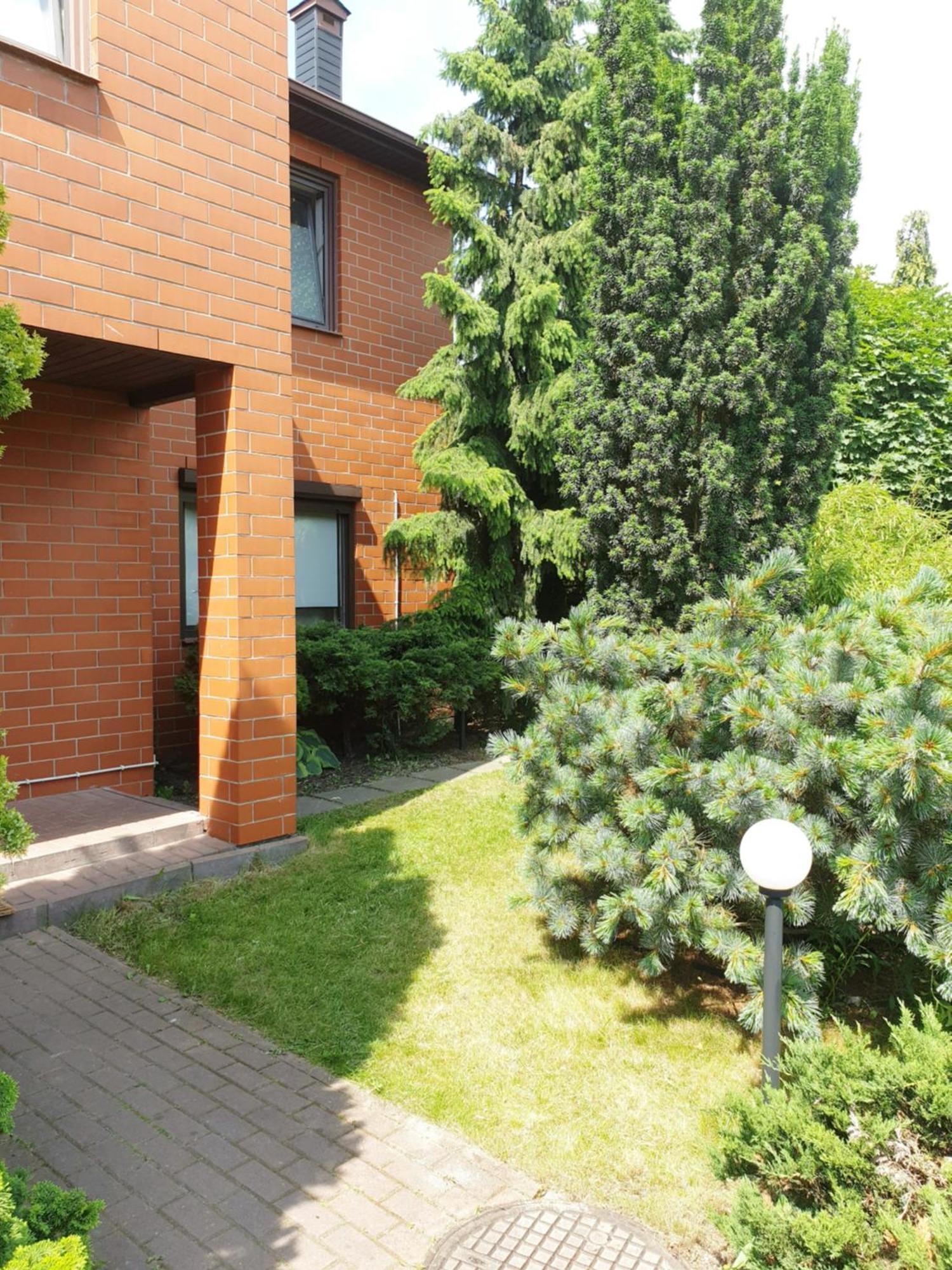 Ochota Forest Guest House Warschau Exterior foto